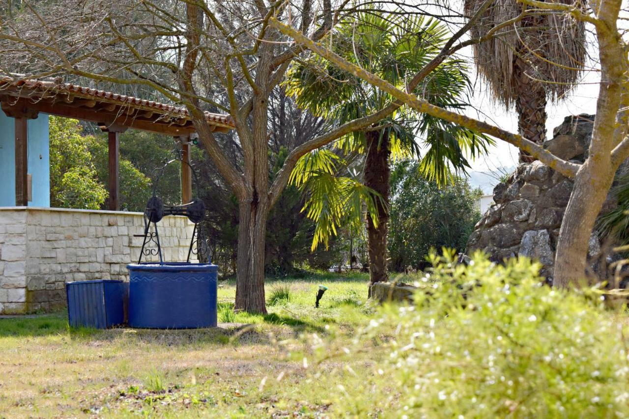 Villa Close To The Beach Ormos Panagias Exterior foto